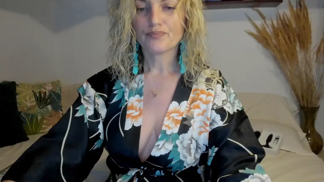 A_aSofistiCat show preview