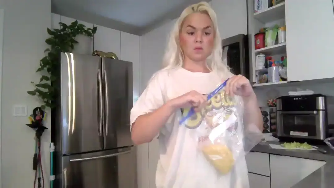 Blondebunny5 show preview