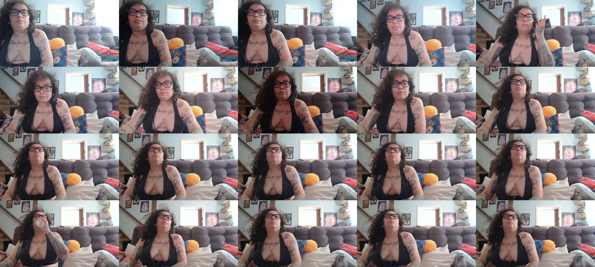 GirlGamer photo contact sheet