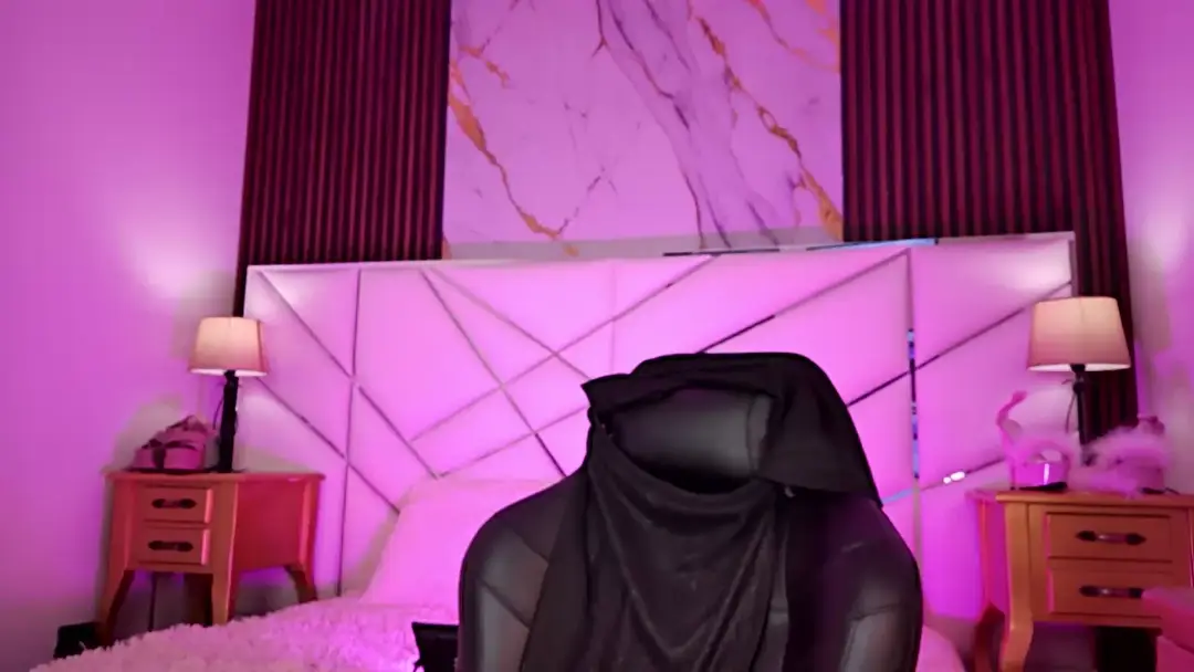 MadelineSweet show preview