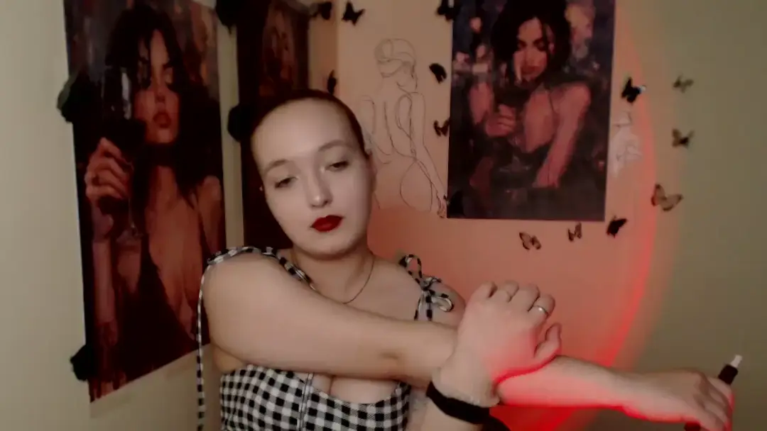 MiyAria show preview