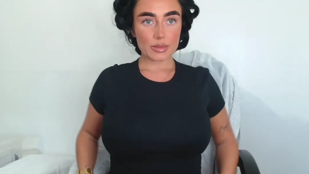 ElleBloom show preview