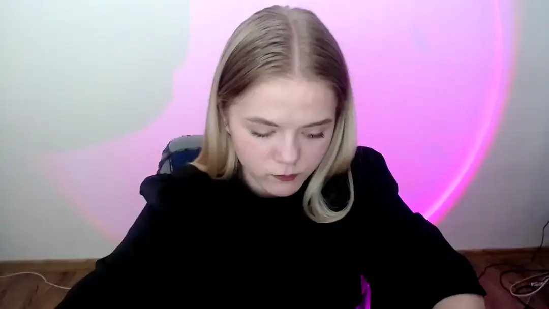 KetrinHot_ show preview