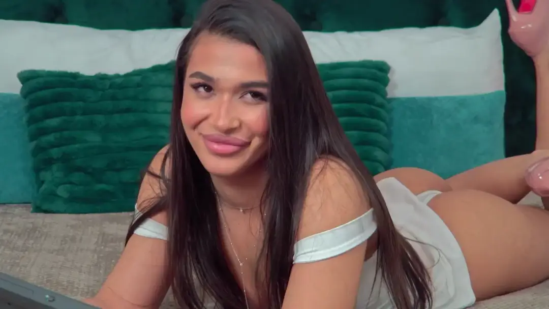 MyaMuse show preview