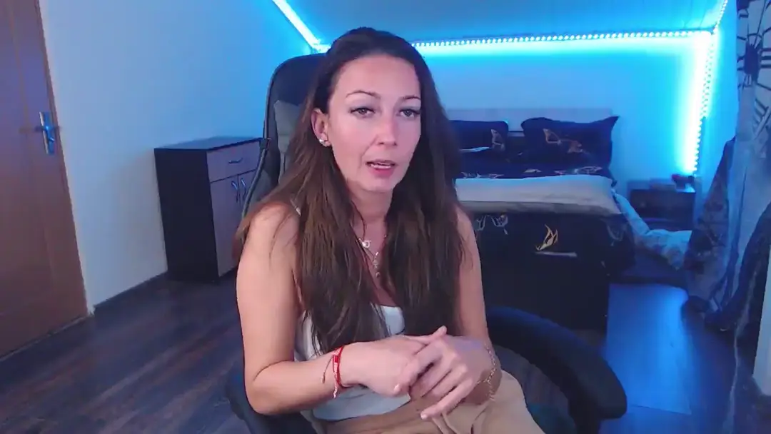 SlimCurly video #18153