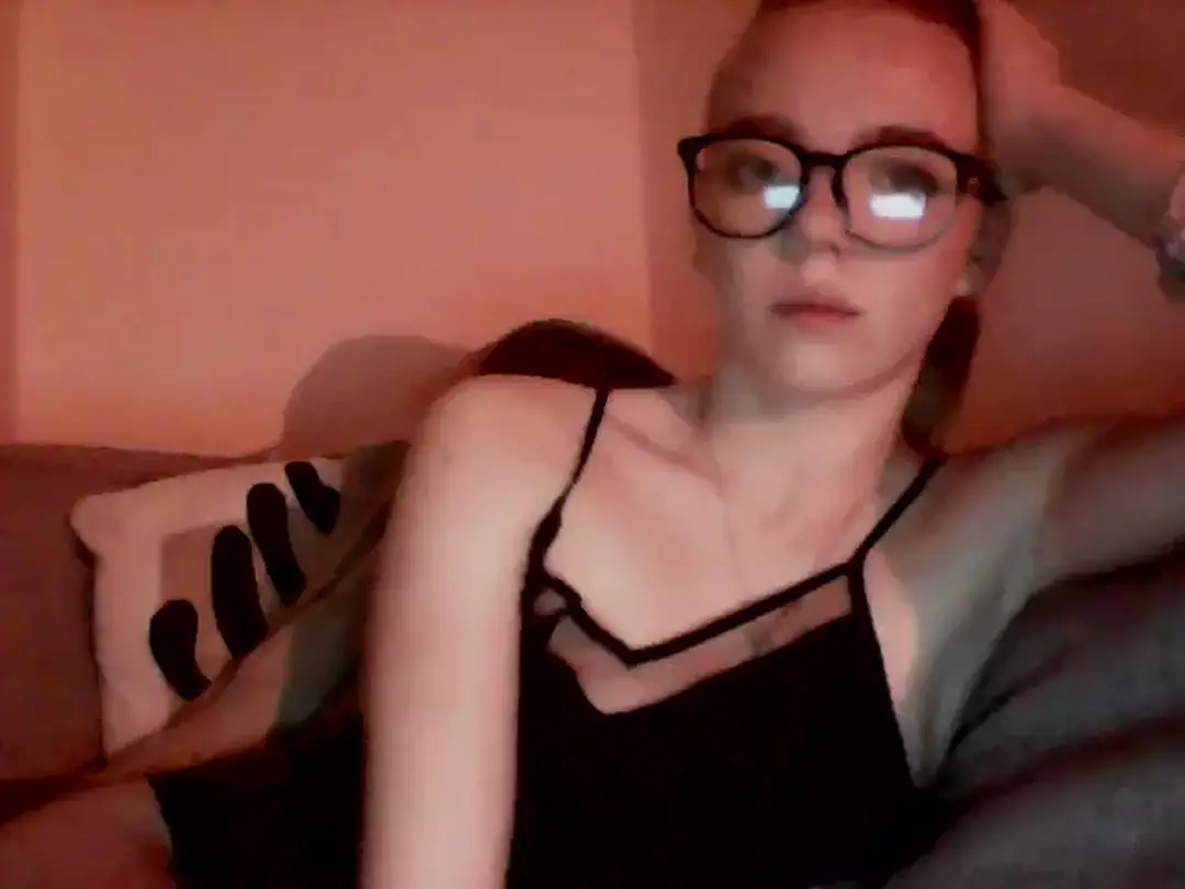 Girl4girl699 show preview