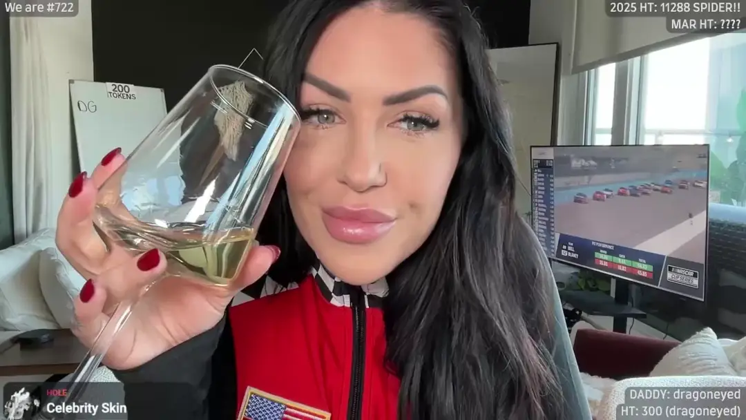 ItsKylieEh show preview