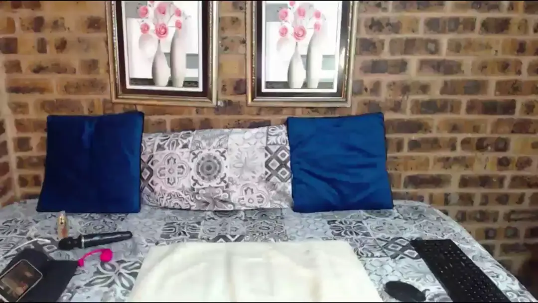 LelaKeyesX show preview