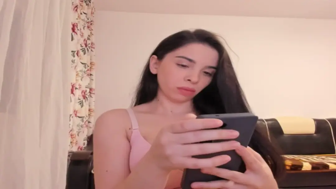 MayaDuval show preview