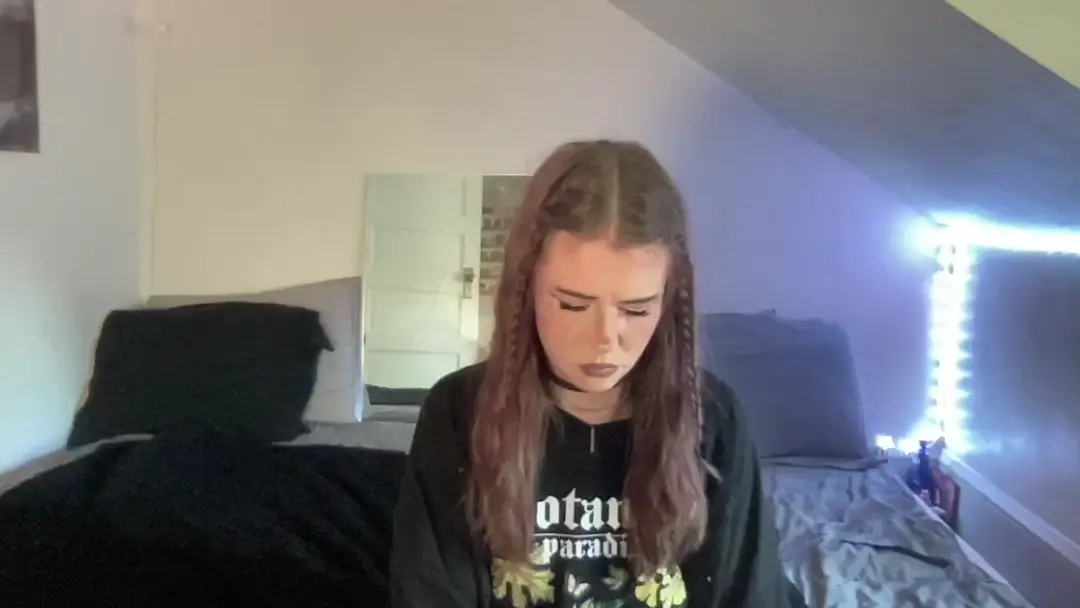 RileyWoods show preview