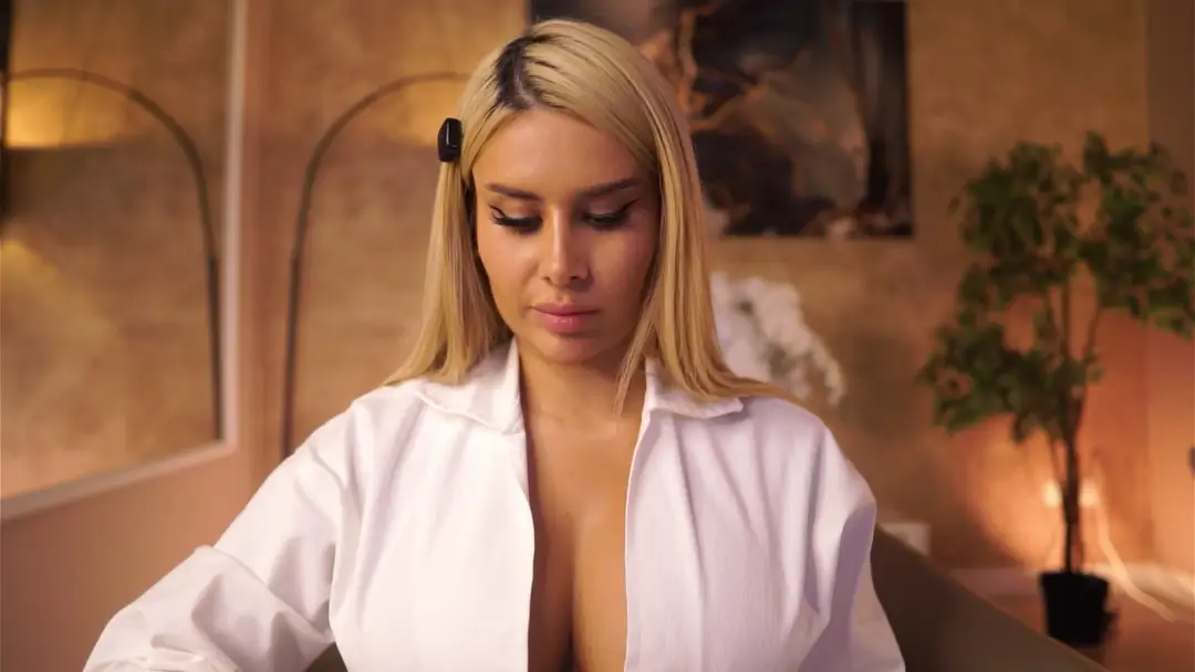 EvaKeen show preview