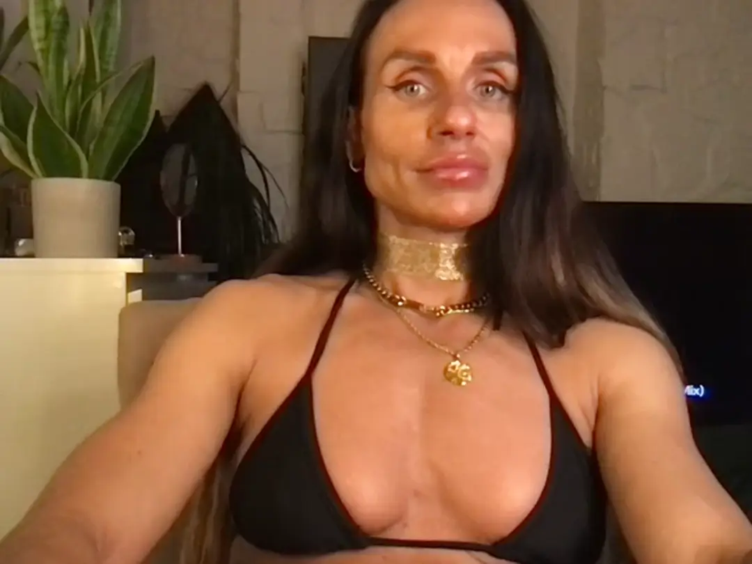 GluteQueen show preview