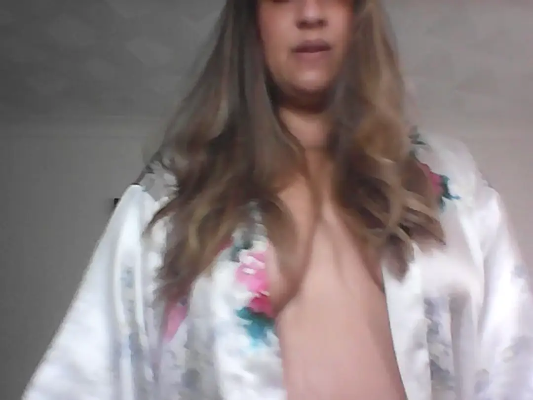 HornywifeBBW show preview