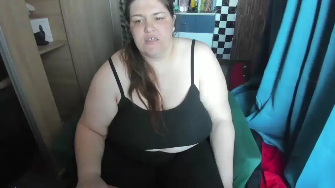 IONYSEXY_LIPS show preview