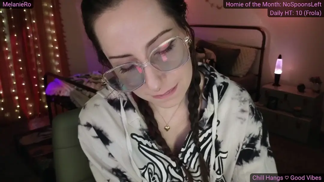 MelanieRo show preview