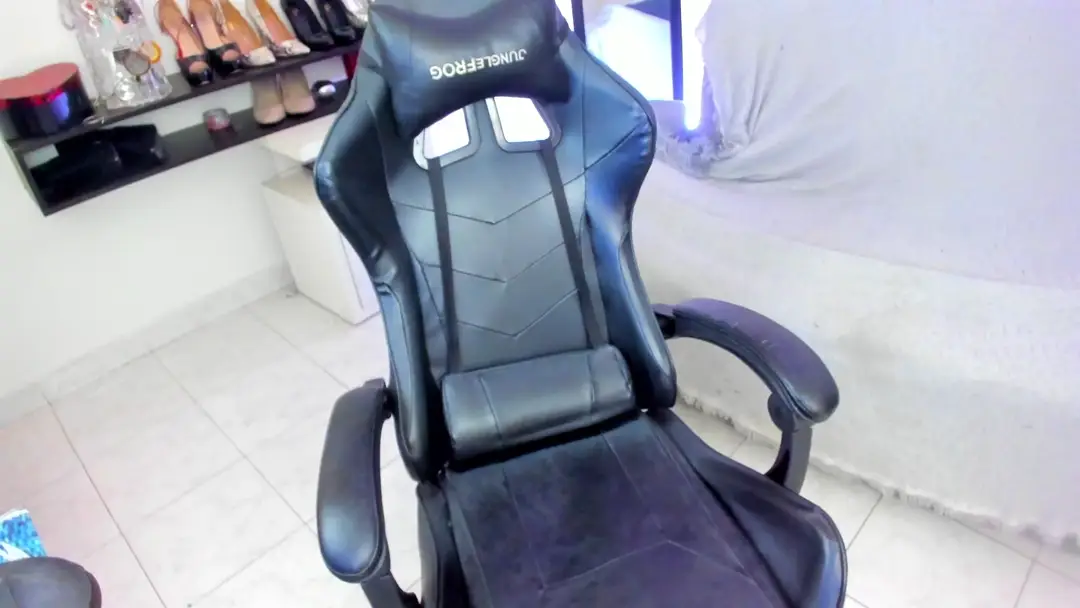 Miel_82 show preview