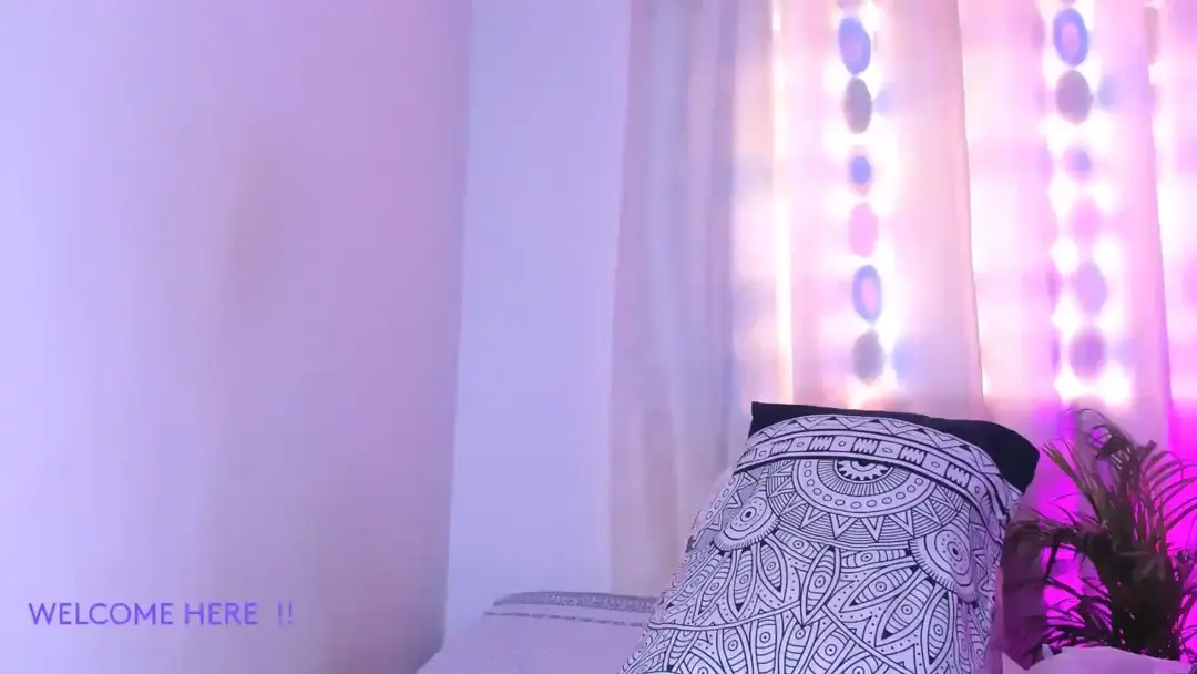 Tamara69 show preview