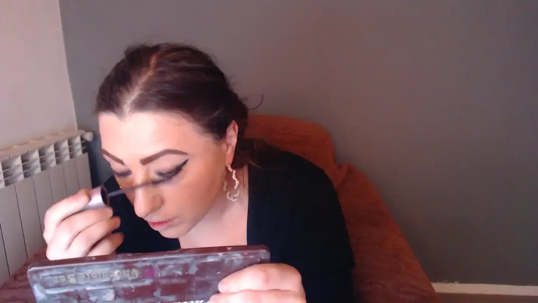 HotRebbecca show preview