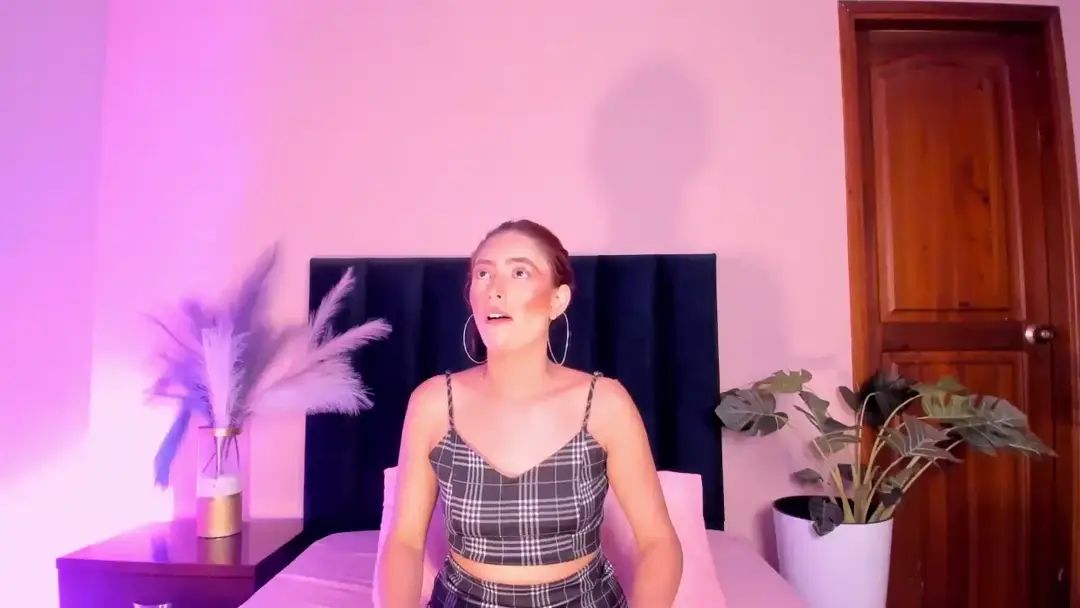 JupiterFoxx show preview