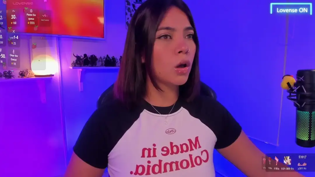 MiaVelour show preview