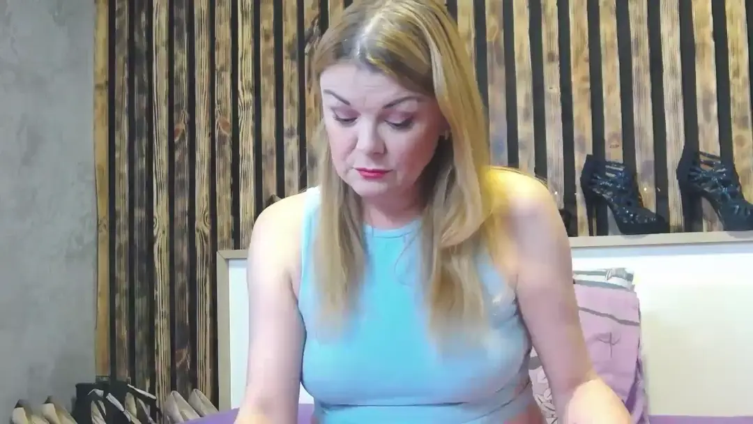 Nicolle_Lea show preview