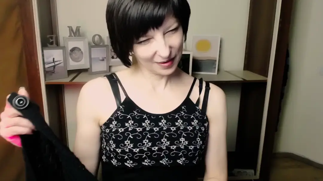 AnnShelen_ show preview