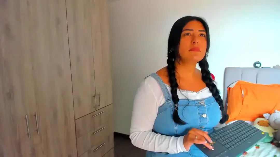 SharonHarriso show preview