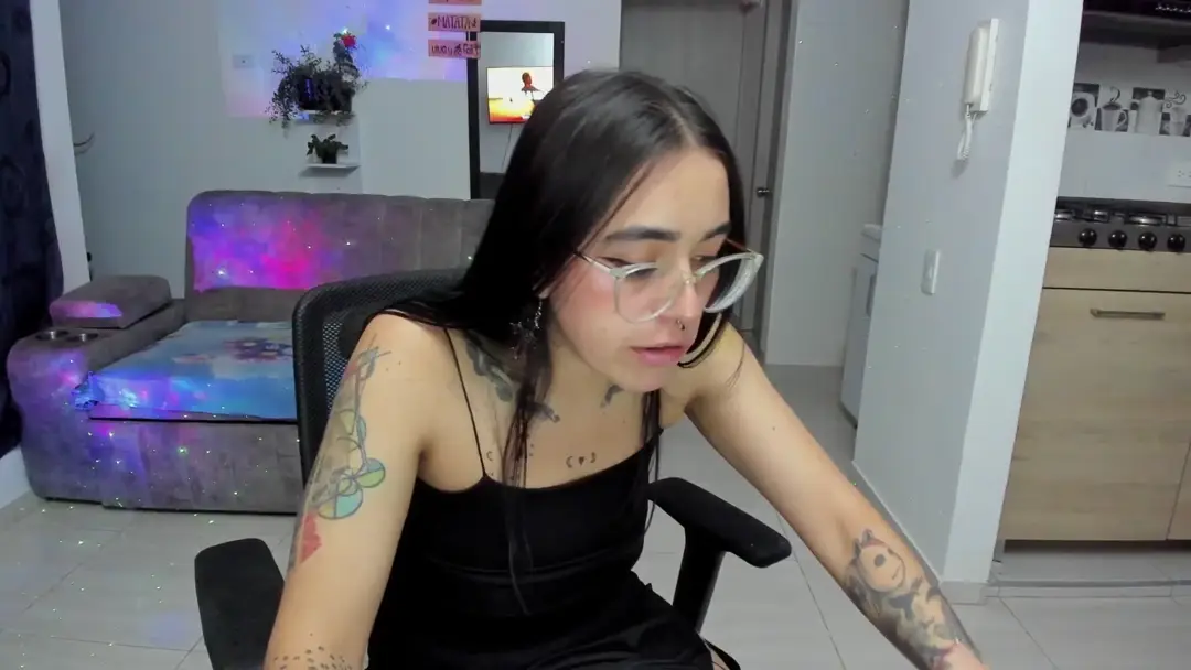 DominaSam88 show preview