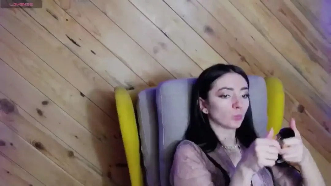 FOXIE_D show preview