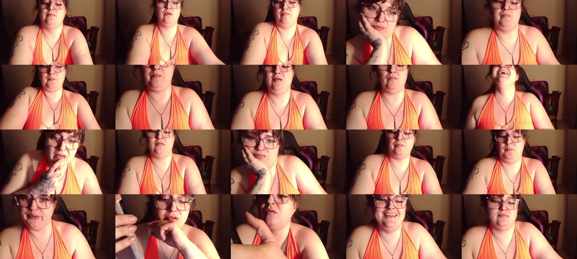 LilMsSisi photo contact sheet