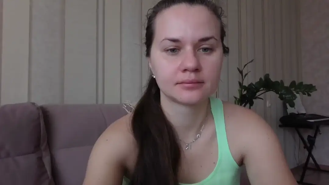 ArianaaaSnowf show preview