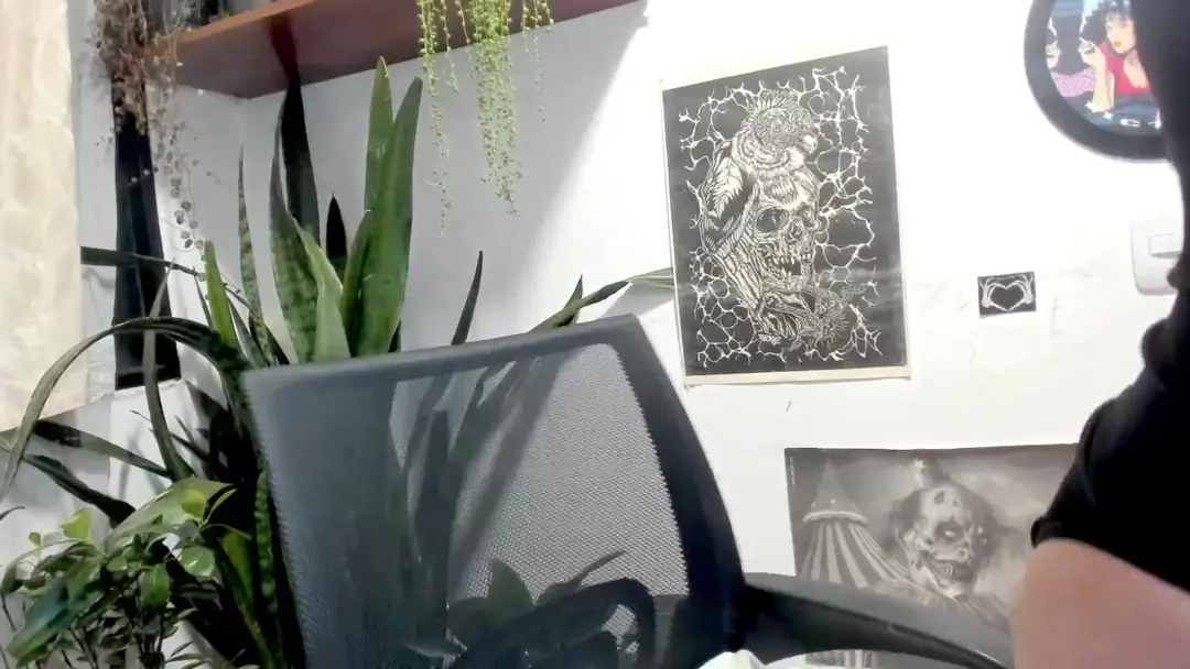 Cafeinna video #32996