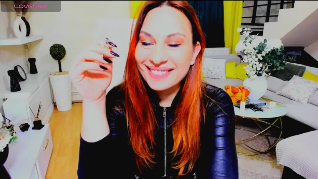 EVELYN_FETISH show preview