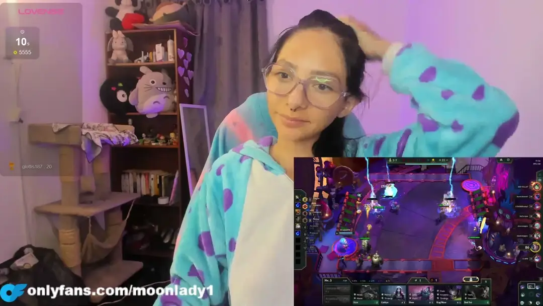 Moonlady6 show preview