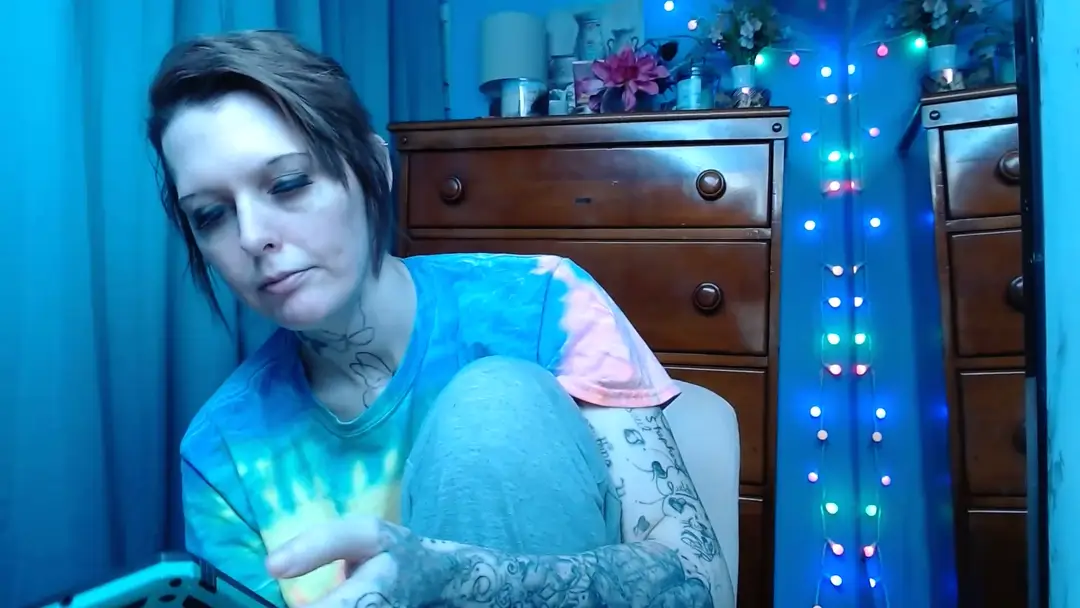 XSarahOphirx show preview