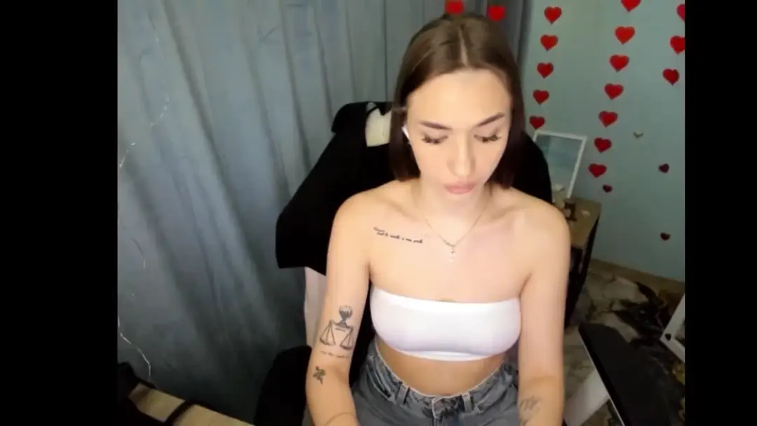 AriTemptation show preview