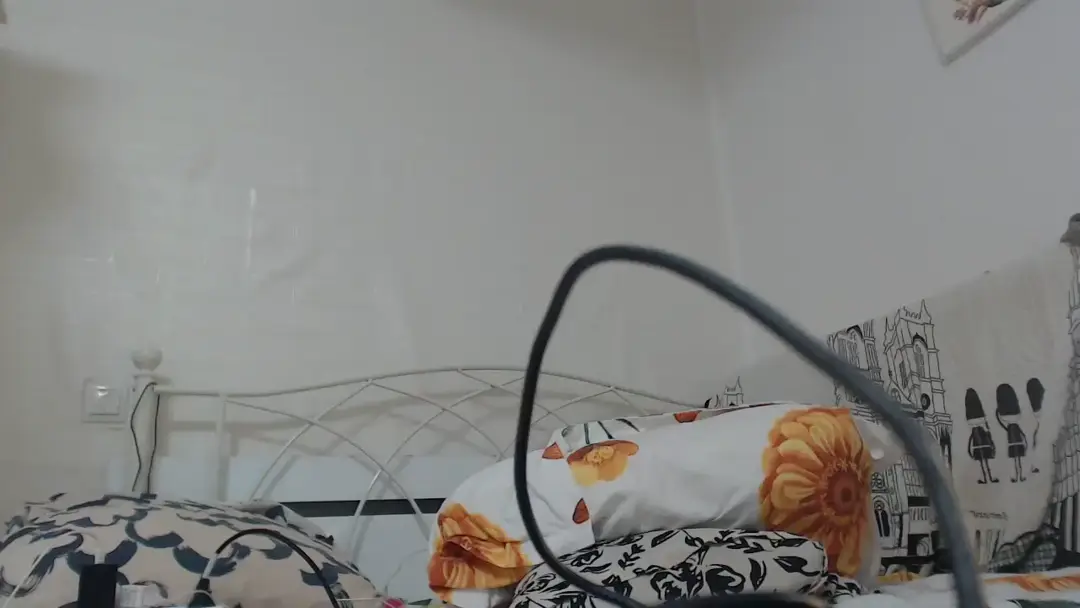 AdelinaJude10 show preview