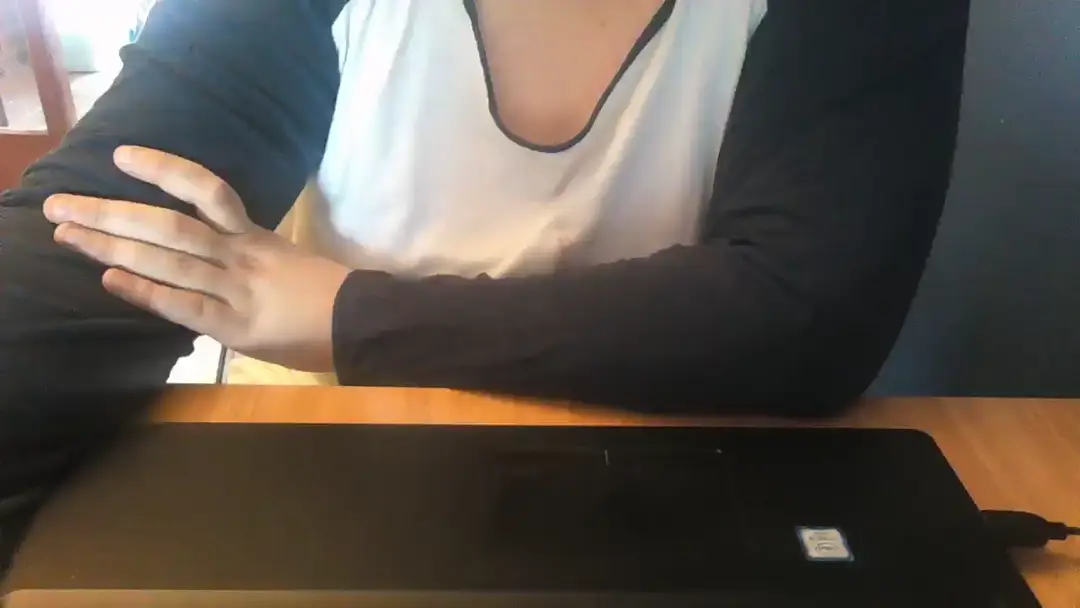 Elfite1977 show preview