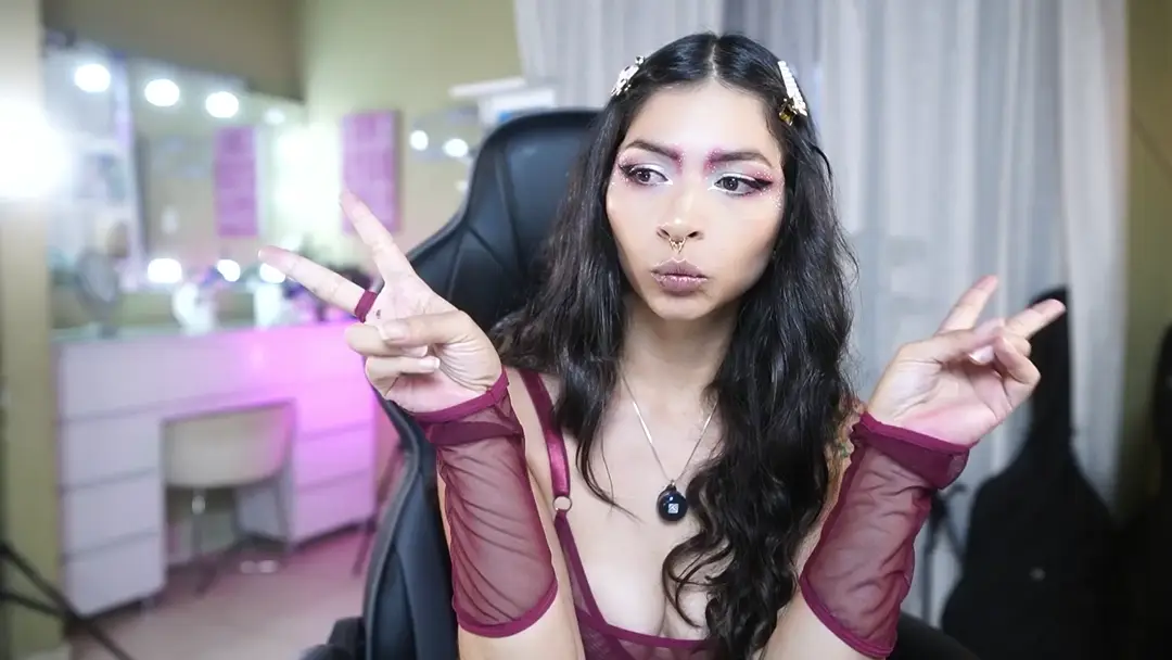 AliFloyd show preview