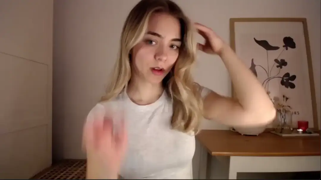 Amy_4_U show preview