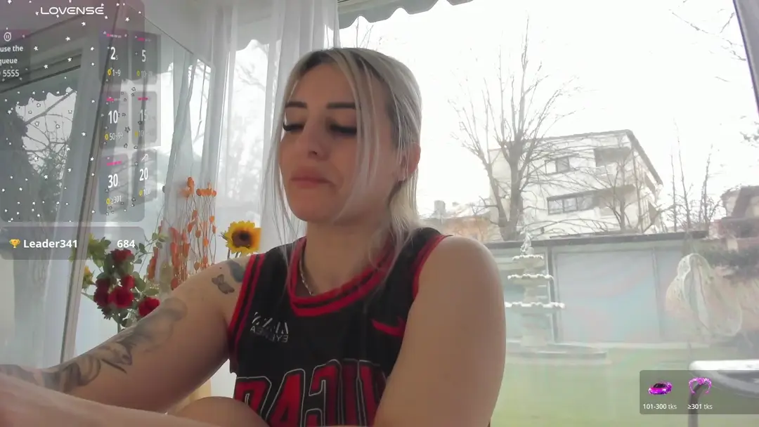 AlisaCamerron show preview