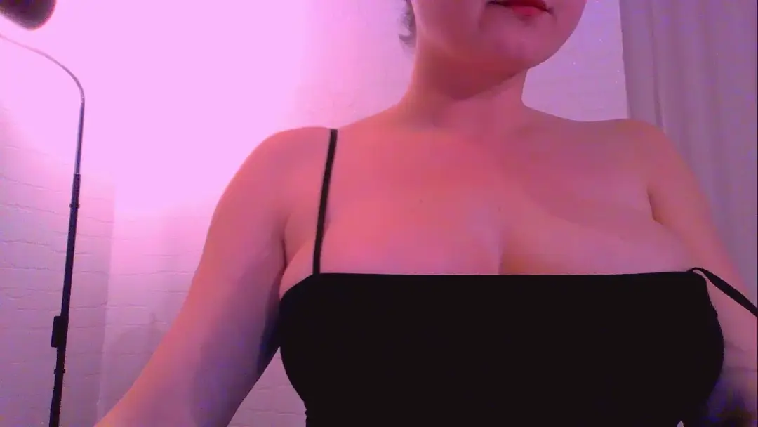 EmPeaches show preview