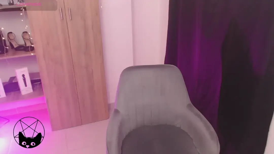 Iammari_ show preview