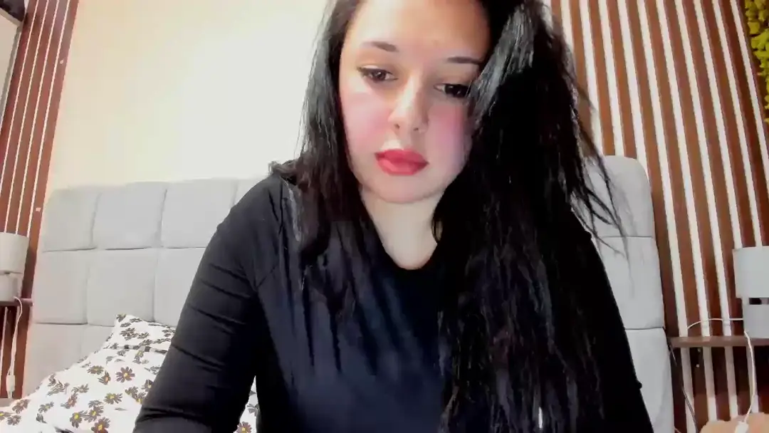 SweetMia show preview