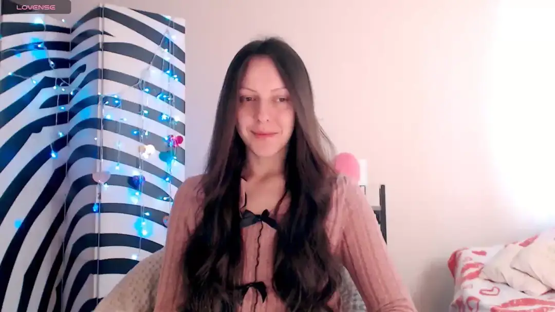 BareflySi video #102061