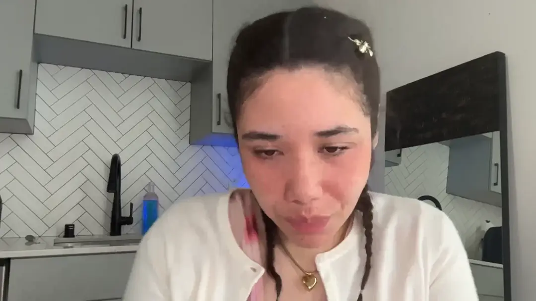 KissZara show preview