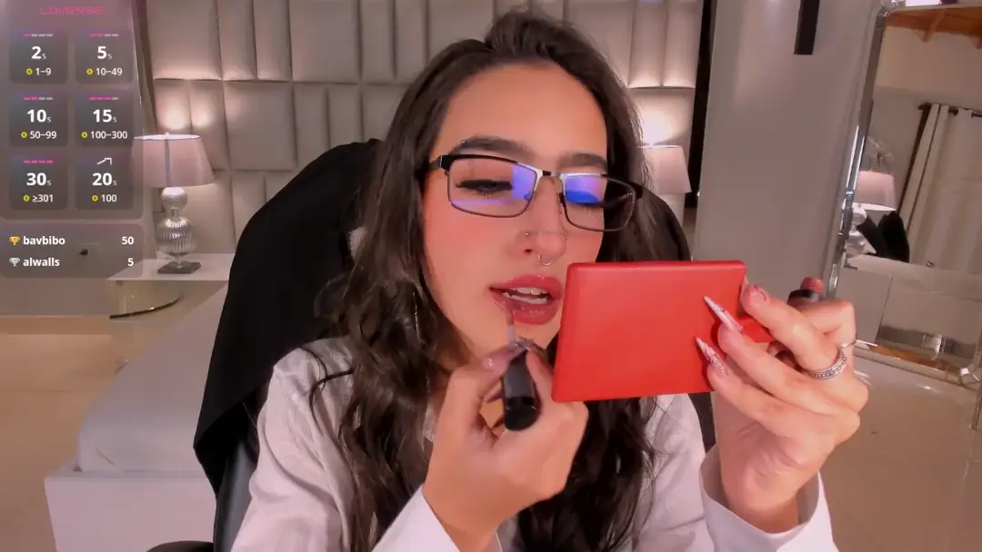 LarisaSmirnov show preview