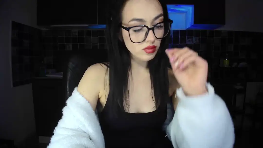 MistressK show preview