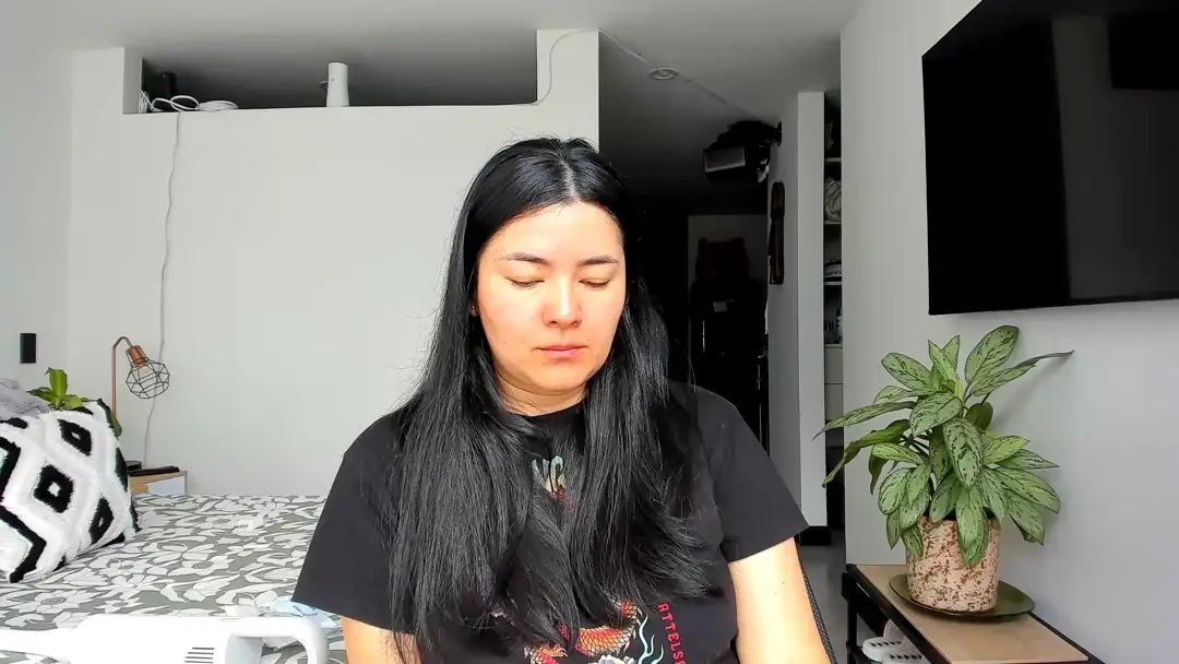 sarahcherry show preview