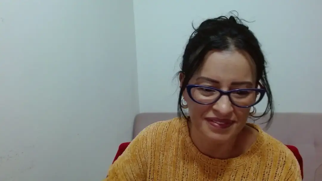 WomanLovely show preview